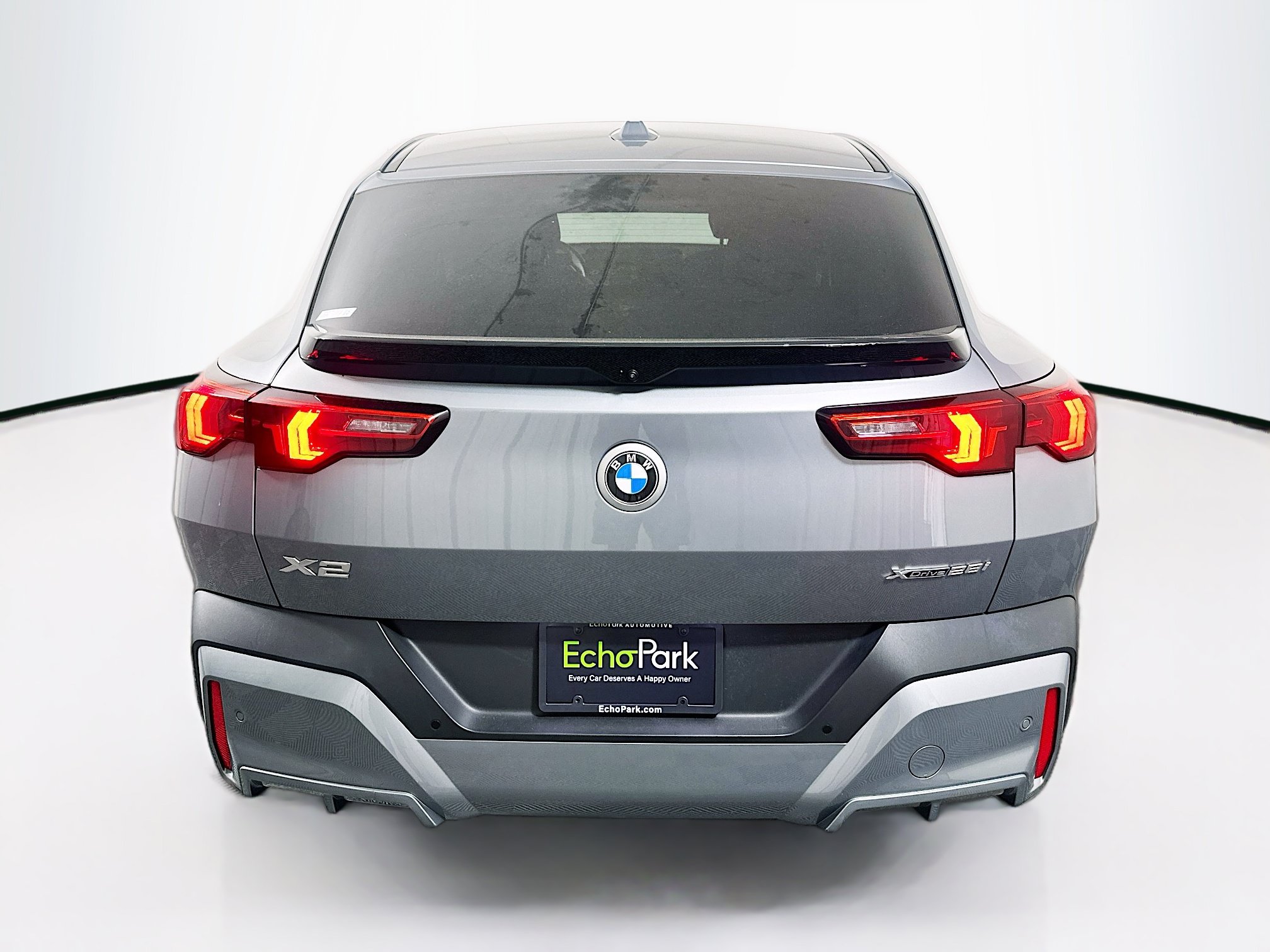 Used 2025 BMW X2 xDrive28i AWD/4WD image 7