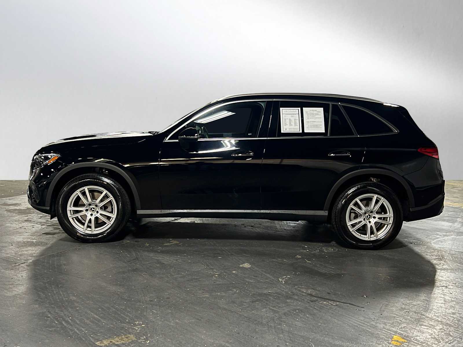 Certified 2025 Mercedes-Benz GLC 300 4MATIC image 7