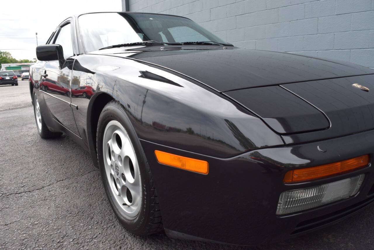 Used 1988 Porsche 944 Turbo Coupe RWD image 33