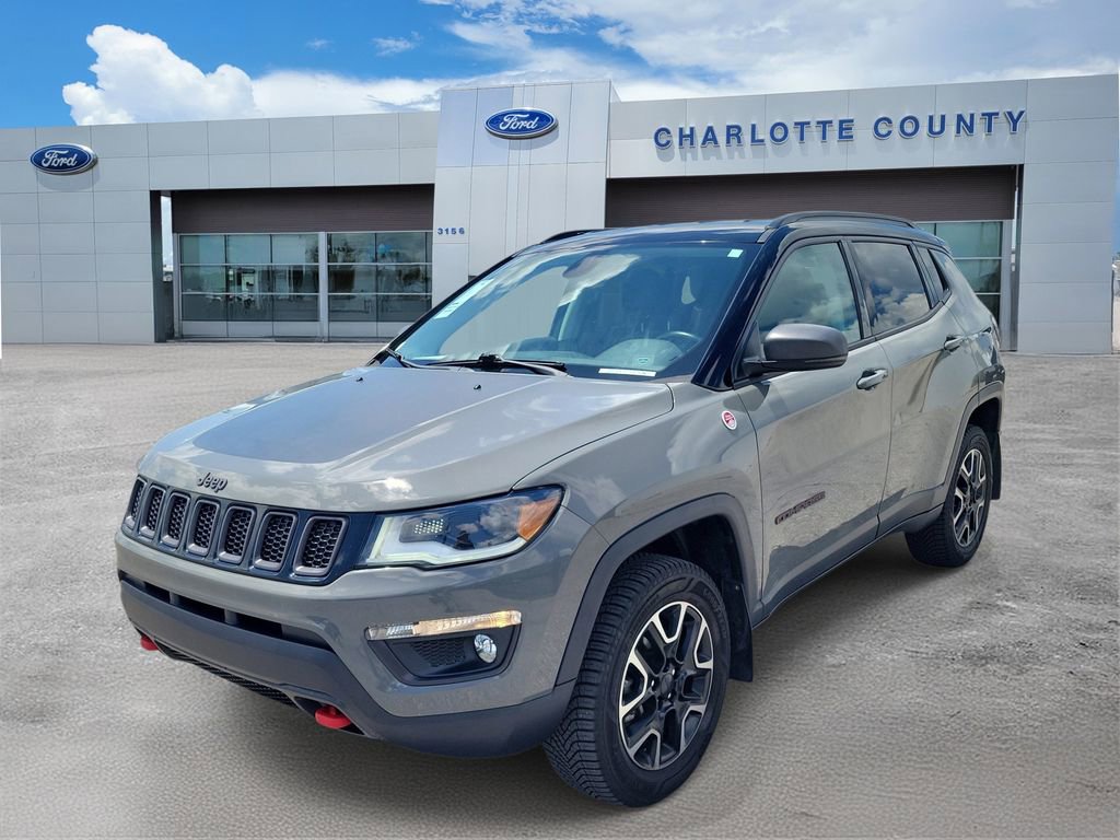 Used 2020 Jeep Compass Trailhawk w/ Cold Weather Group AWD/4WD image 2