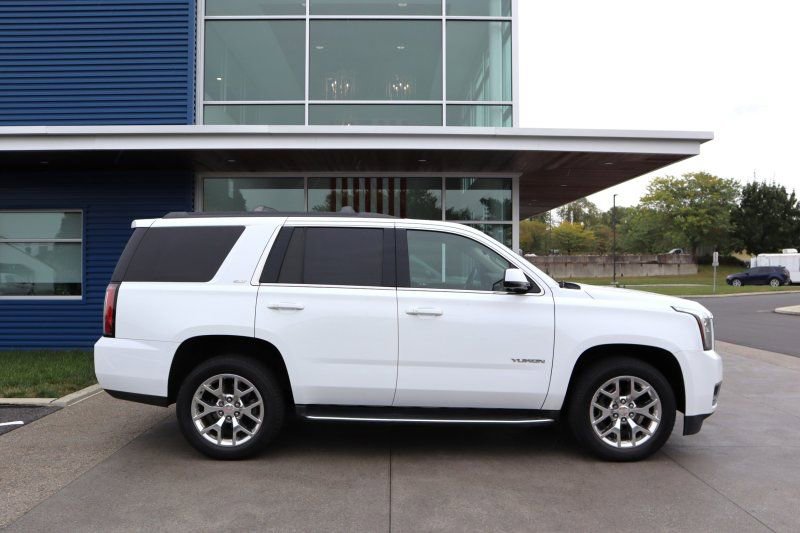 Used 2017 GMC Yukon SLT w/ Open Road Package image 2