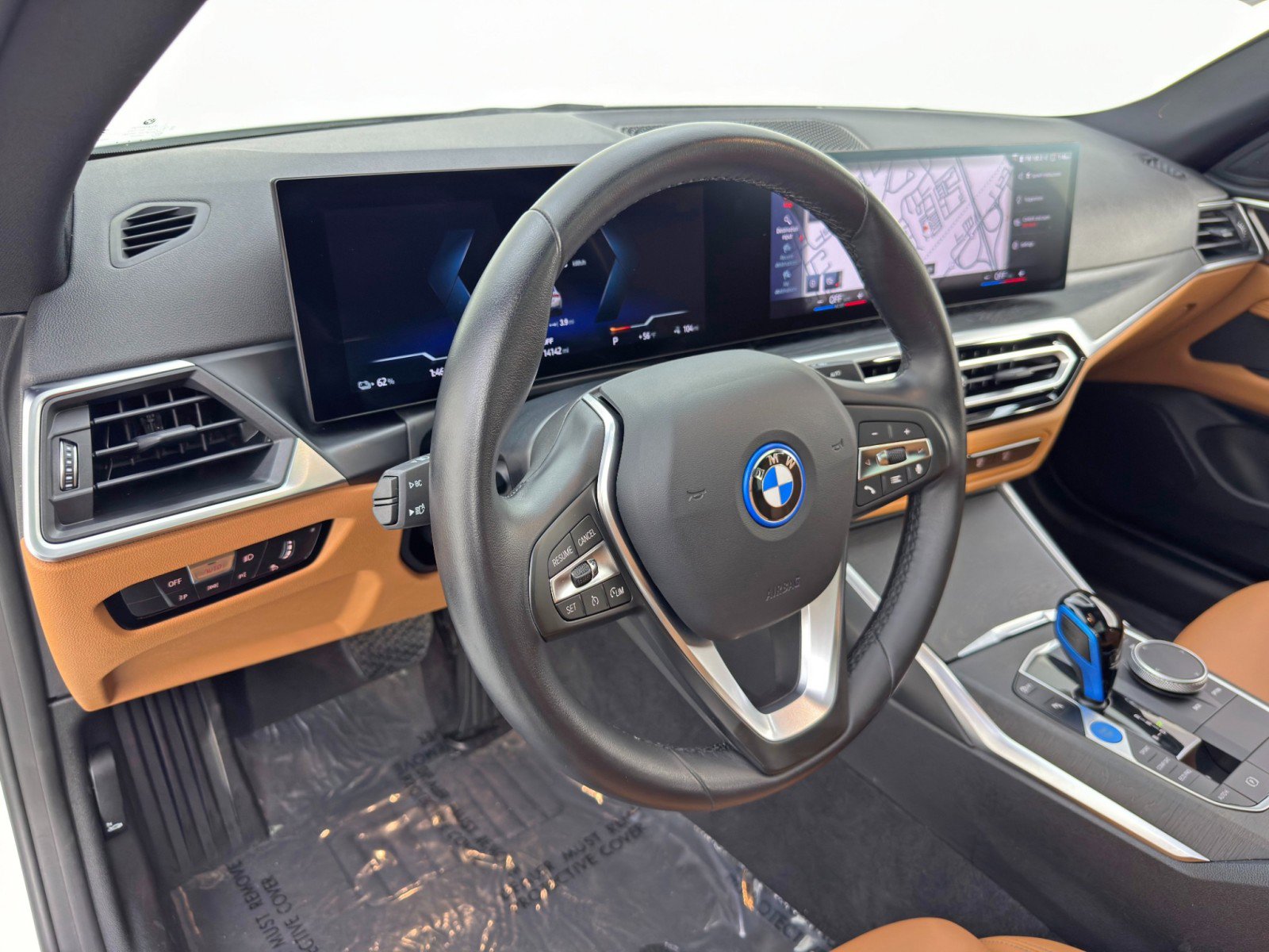 Used 2023 BMW i4 eDrive35 image 13