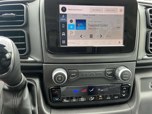 New 2024 RAM ProMaster 2500 w/ Convenience Group FWD image 18