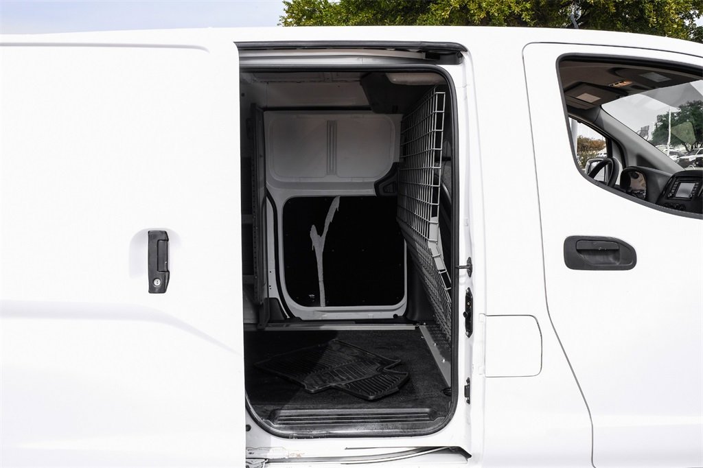 Used 2019 Nissan NV200 SV w/ Navigation Package image 31