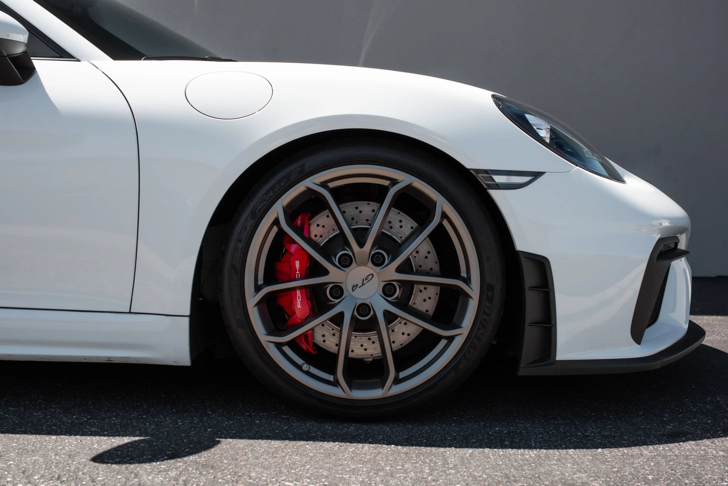 Used 2020 Porsche 718 Cayman GT4 RWD image 38