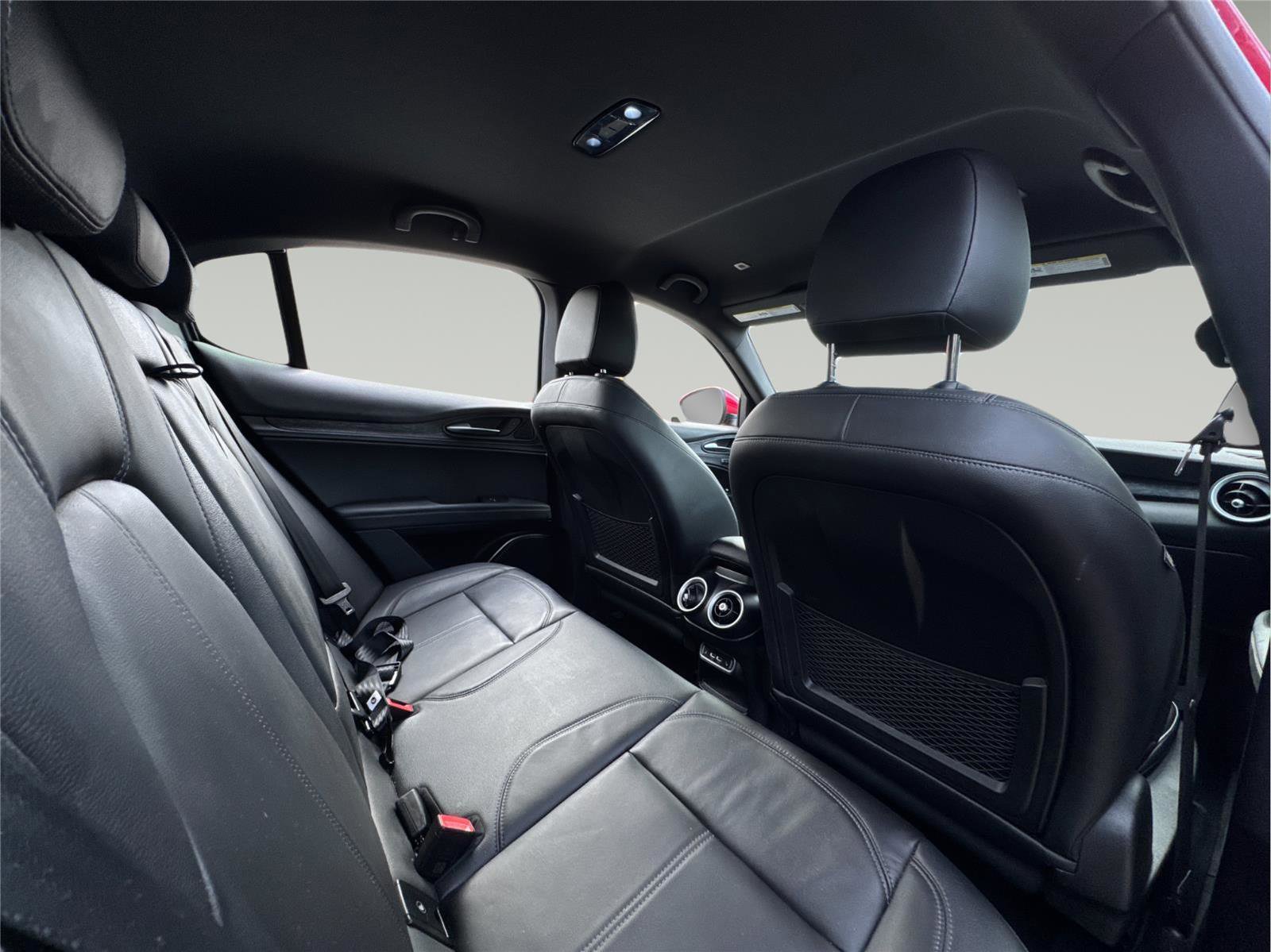 Used 2022 Alfa Romeo Stelvio Sprint image 21