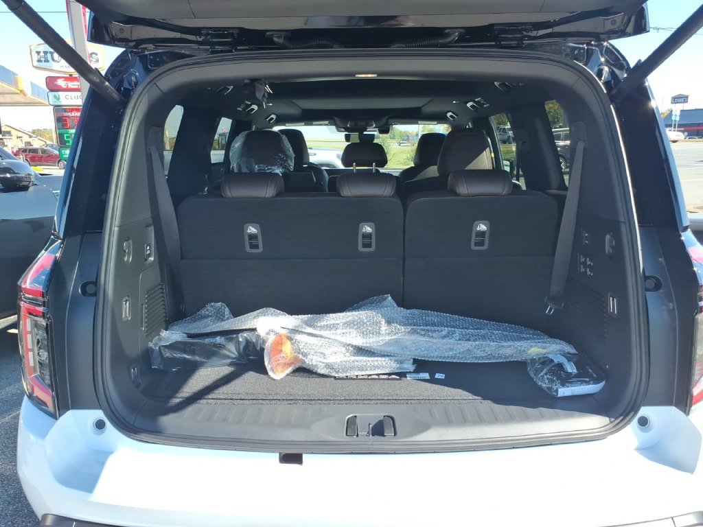 New 2027 Nissan Armada Platinum Reserve AWD/4WD image 18