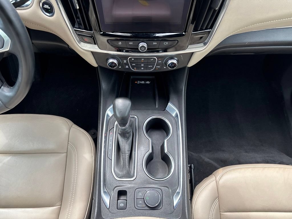 Used 2023 Chevrolet Traverse LT AWD/4WD image 19