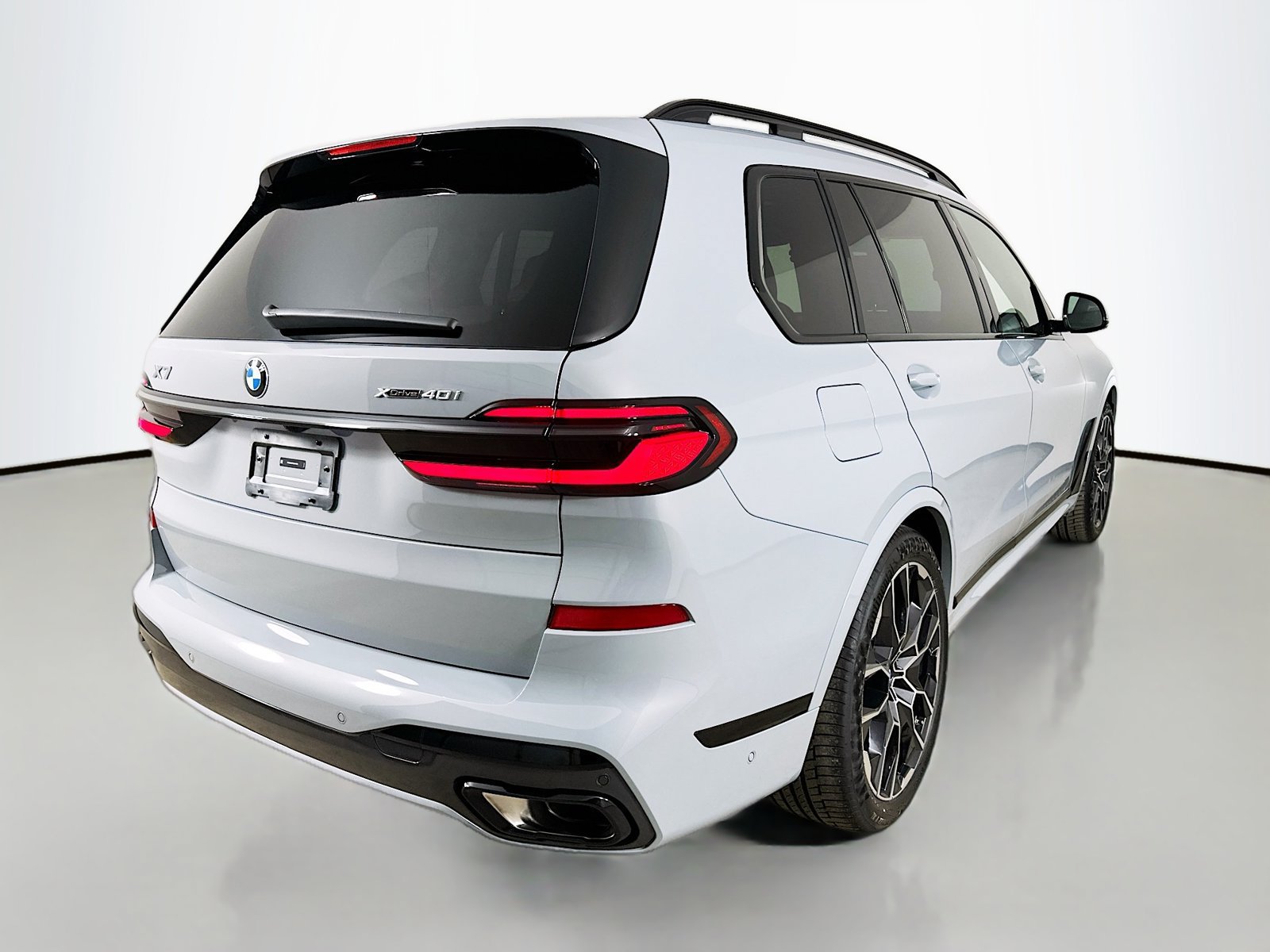 New 2027 BMW X7 xDrive40i w/ Executive Package AWD/4WD image 5