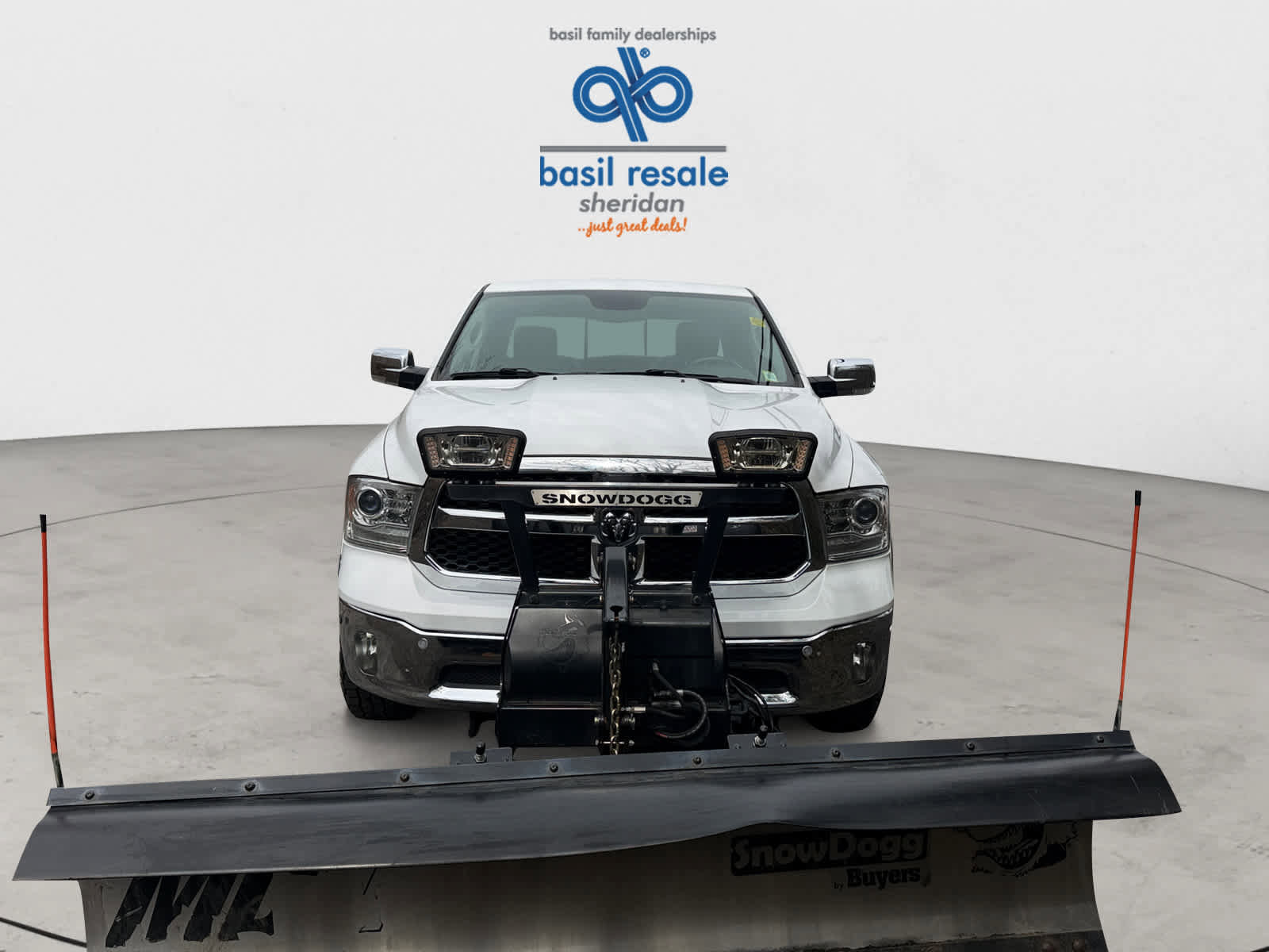 Used 2017 RAM 1500 Laramie w/ Convenience Group image 8