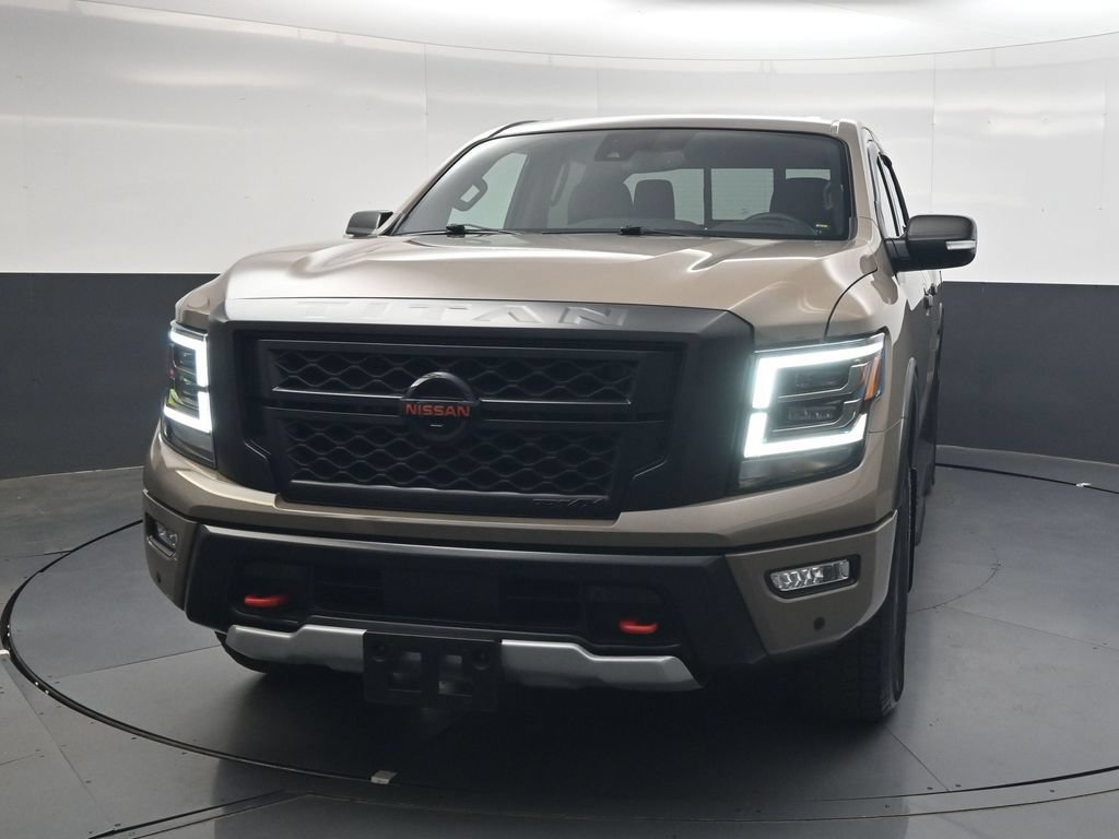 Used 2022 Nissan Titan PRO-4X w/ Pro-4x Convenience Package AWD/4WD image 14