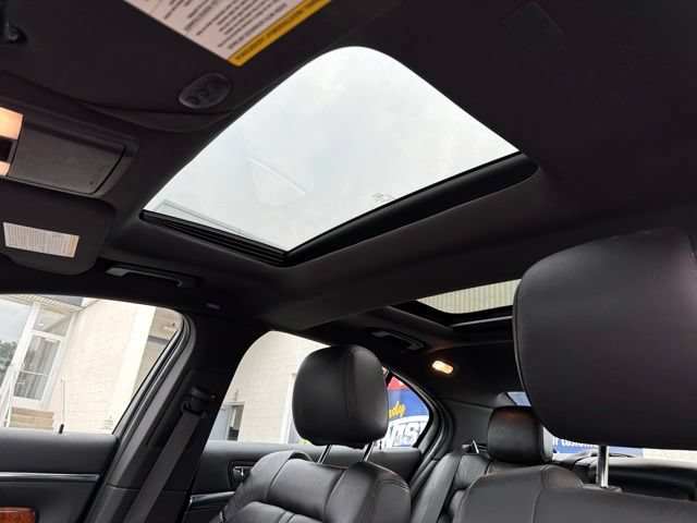 Used 2015 Lincoln MKS AWD w/ Equipment Group 201A image 23