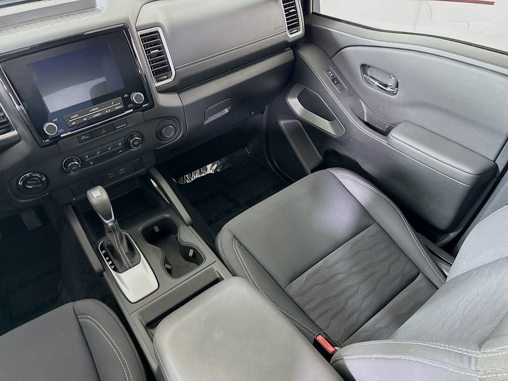 Used 2024 Nissan Frontier SV w/ Tow Package image 27