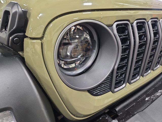 New 2026 Jeep Wrangler Sport S image 32