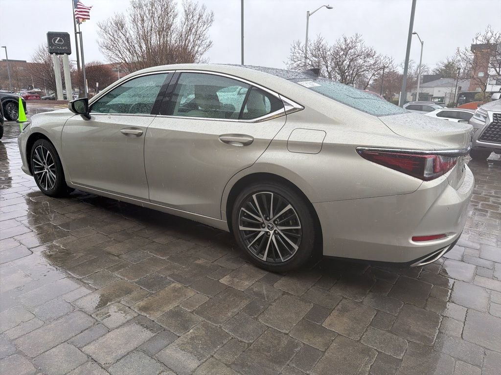 Used 2022 Lexus ES 350 350 w/ Premium Package image 16