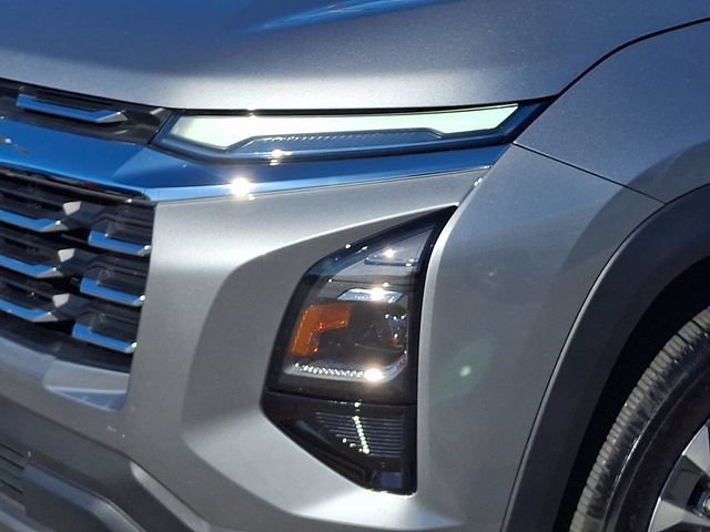 Used 2026 Chevrolet Equinox LT FWD image 9
