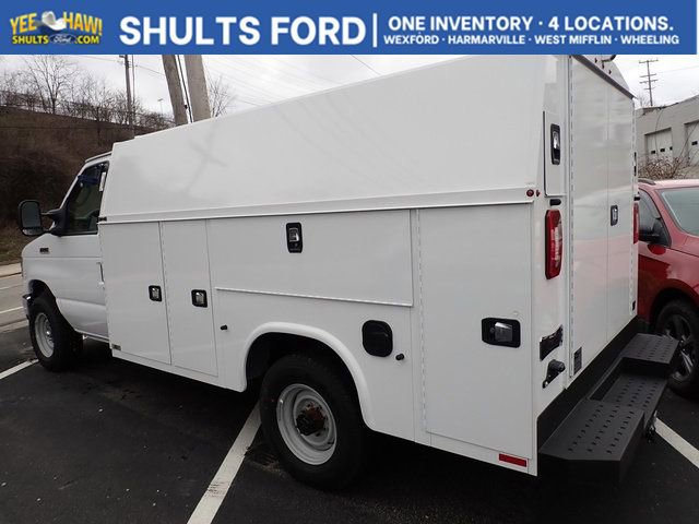 New 2026 Ford E-350 and Econoline 350 Super Duty w/ Power Equipment Group RWD image 5