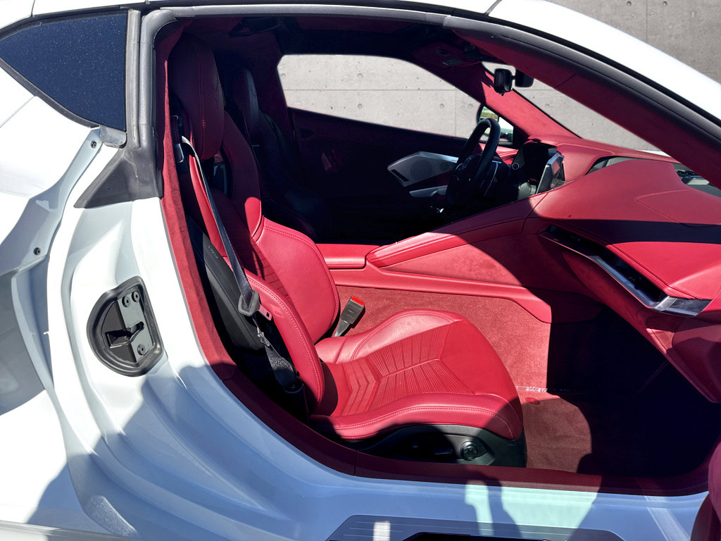 Used 2021 Chevrolet Corvette Stingray Premium Cpe w/ Z51 Performance Package RWD image 8