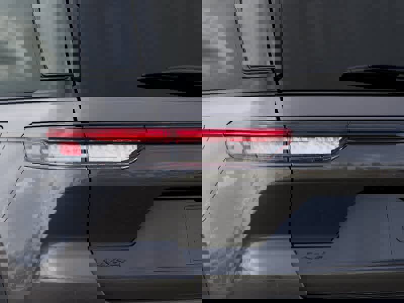 New 2025 Jeep Grand Cherokee Limited image 9