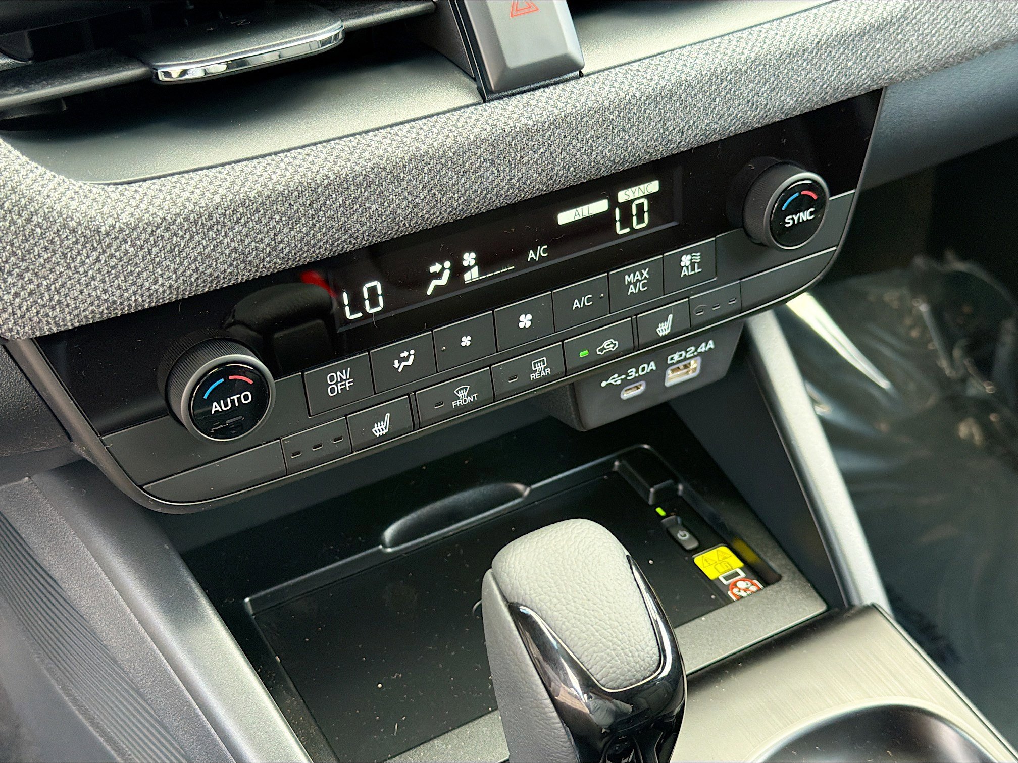 New 2026 Subaru Outback Limited AWD/4WD image 34