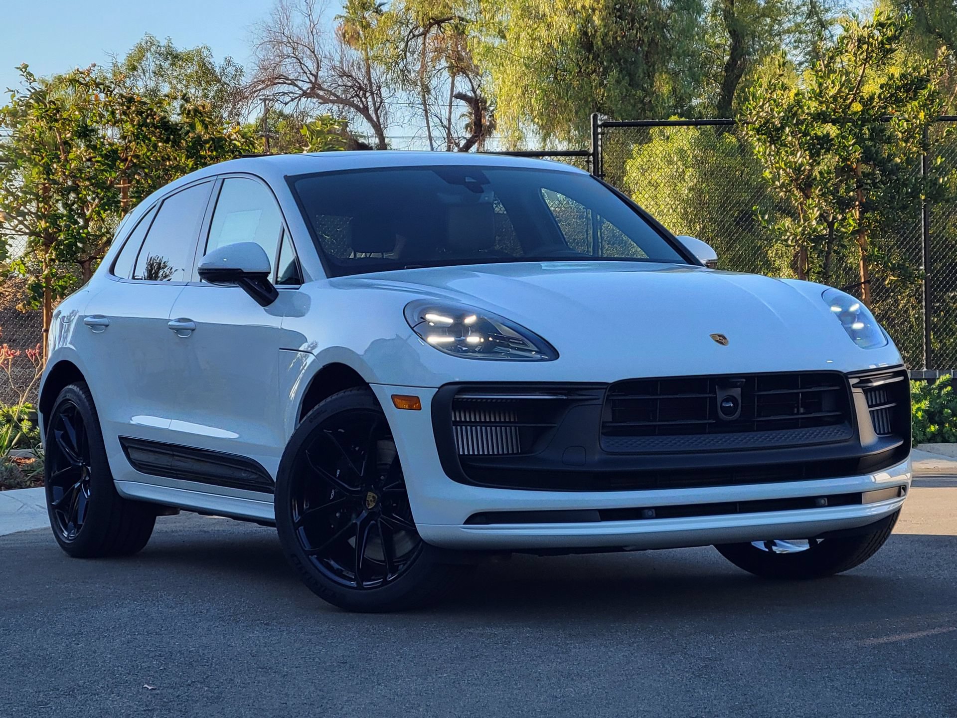 New 2026 Porsche Macan GTS AWD/4WD image 9