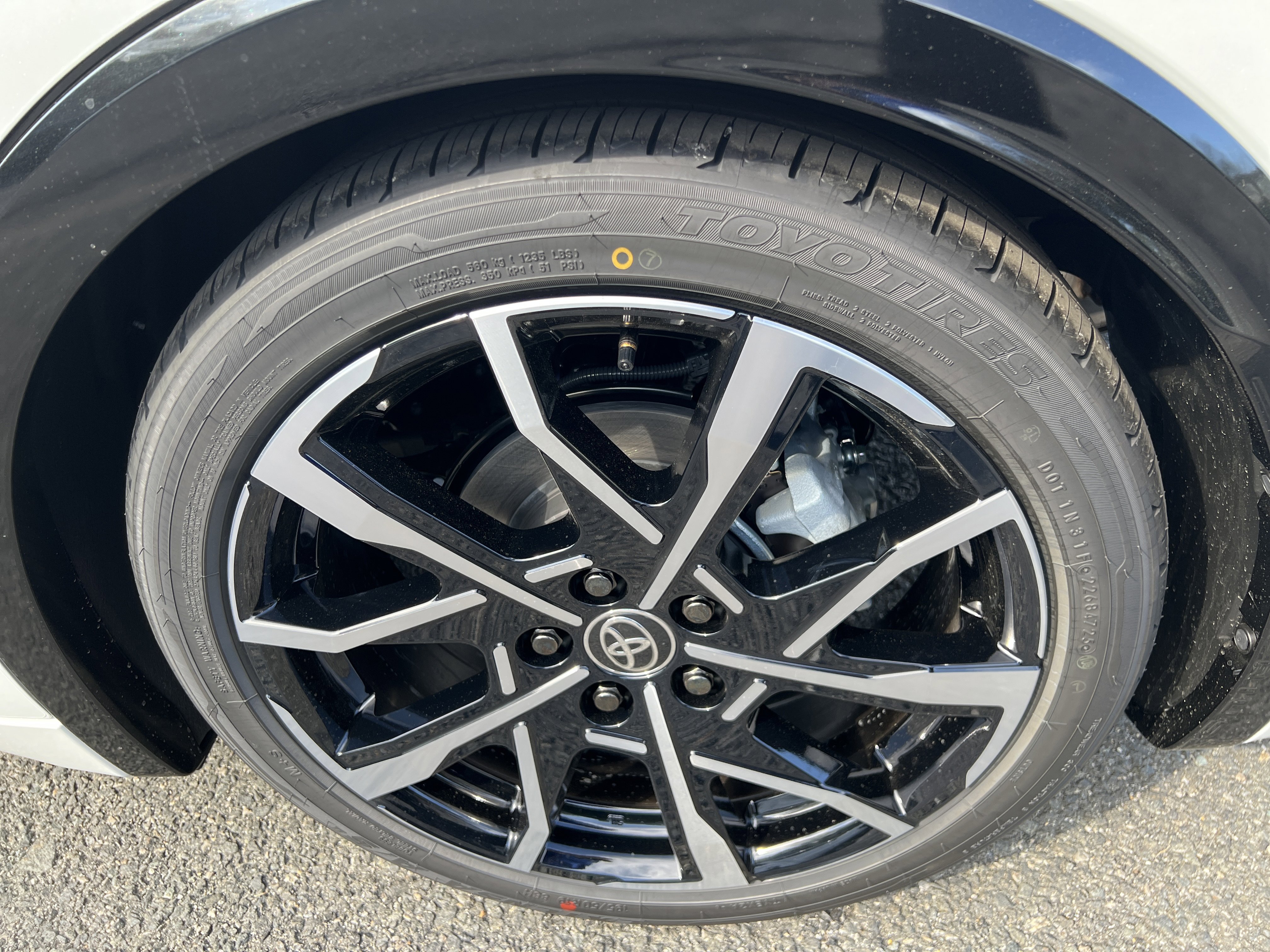 New 2026 Toyota Prius Plug-In Hybrid image 7