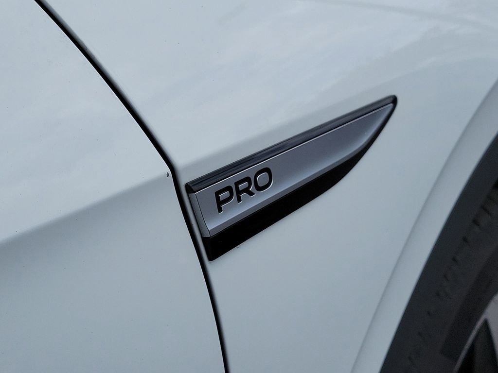 Used 2024 Volkswagen ID.4 Pro image 6