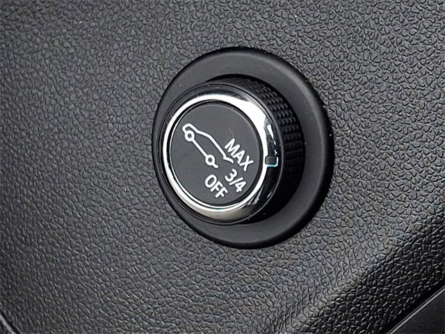 Used 2023 Buick Envision Essence image 27