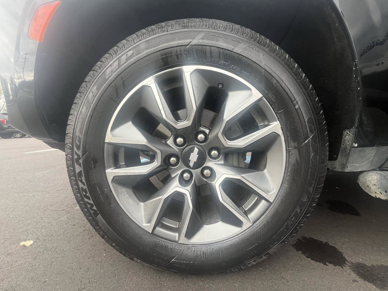 Used 2021 Chevrolet Suburban Z71 AWD/4WD image 23