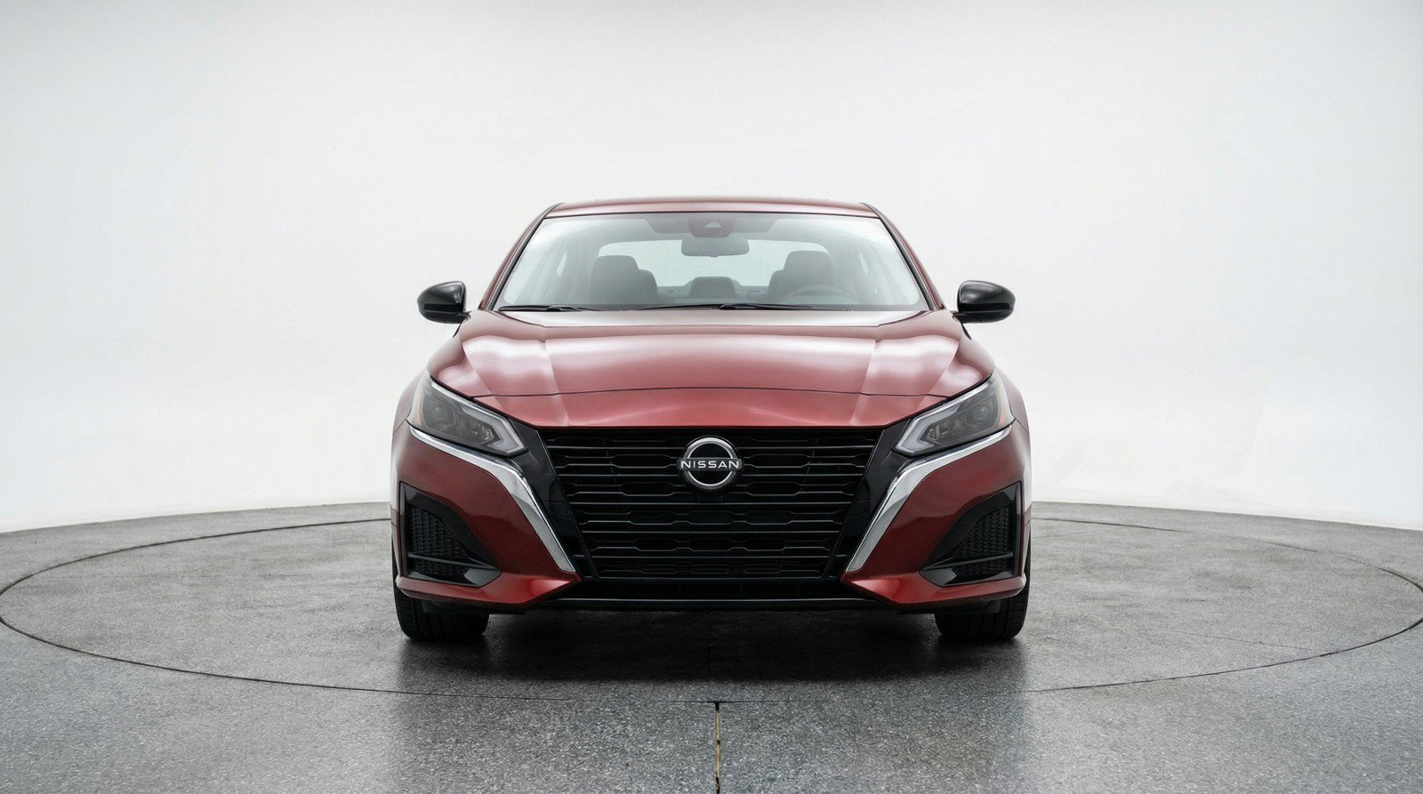 Used 2025 Nissan Altima 2.5 SV image 2