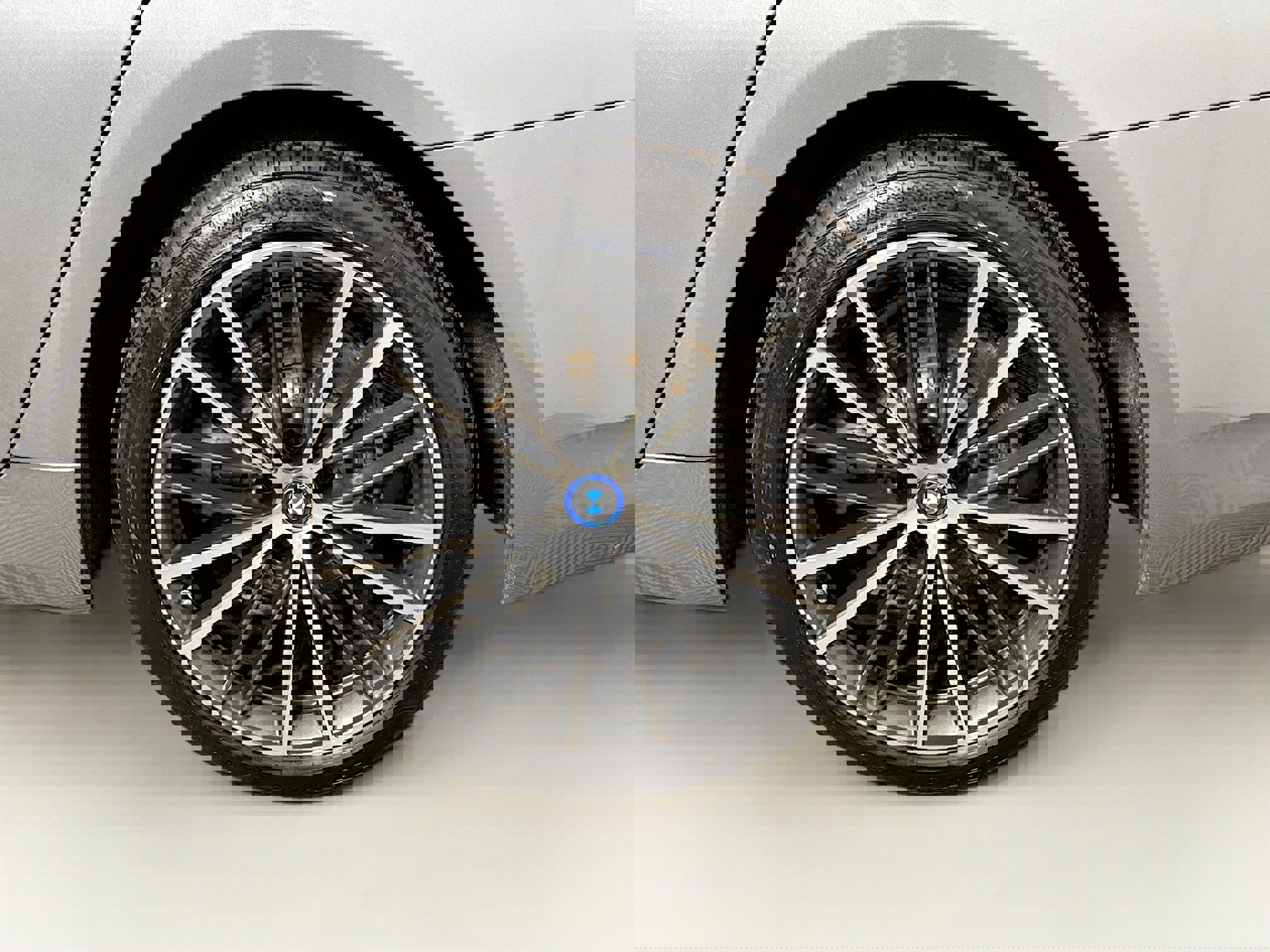 Used 2023 BMW 530e xDrive w/ Executive Package image 31