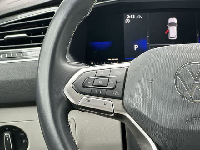 Used 2022 Volkswagen Tiguan SE AWD/4WD image 9