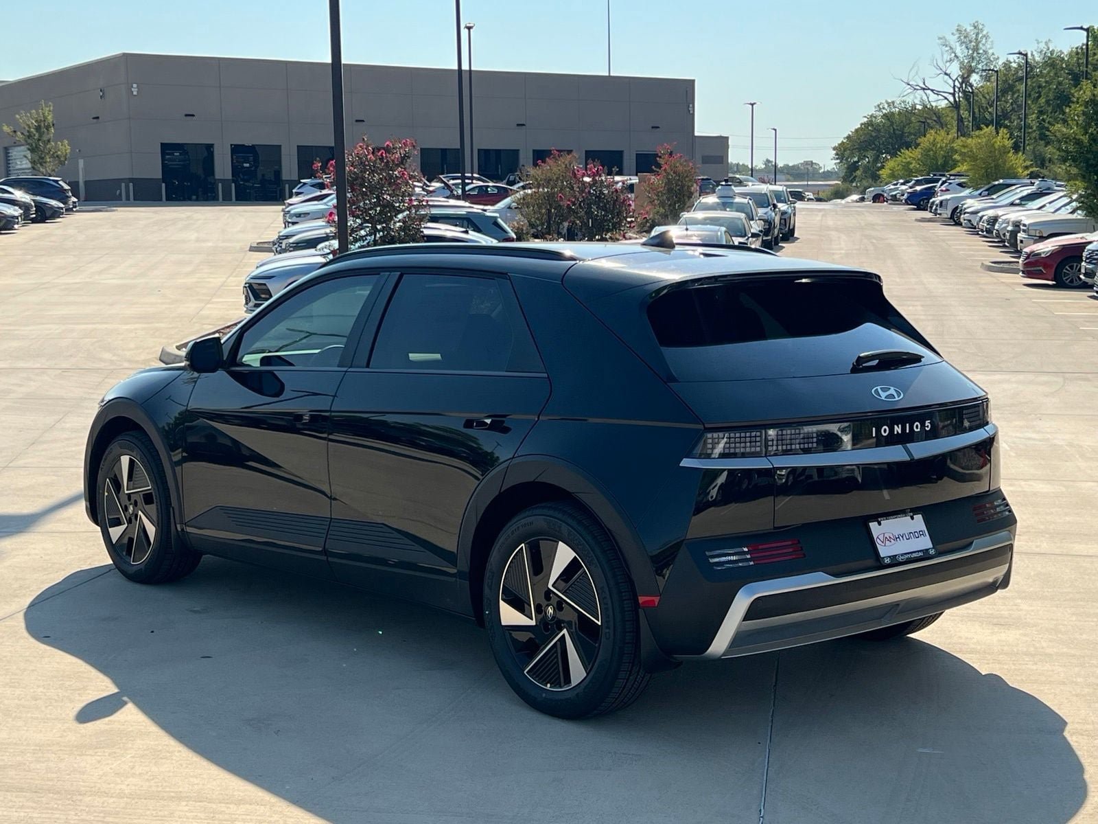 New 2027 Hyundai Ioniq 5 SEL RWD image 9