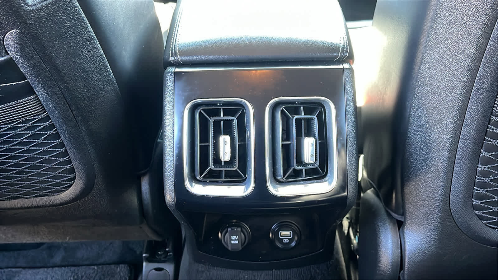Used 2021 Kia Sorento S AWD/4WD image 29