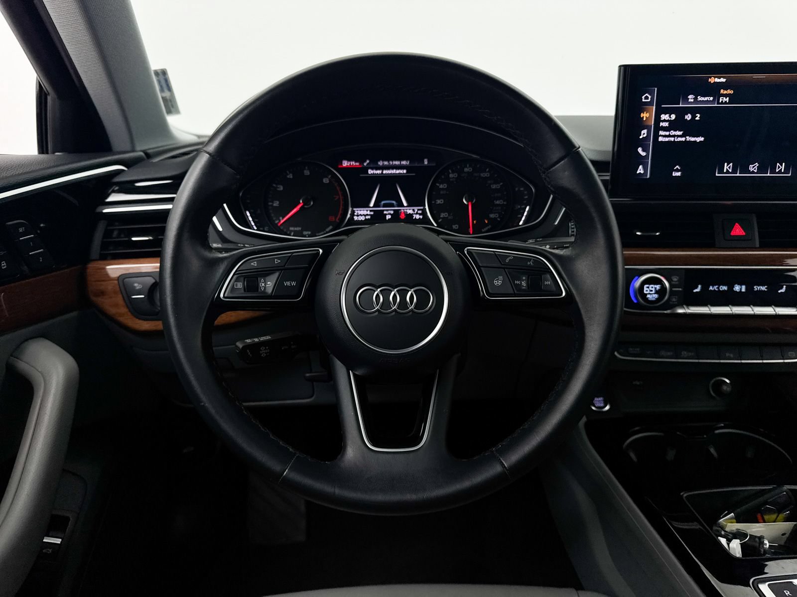 Used 2023 Audi A4 2.0T Premium w/ Convenience Package AWD/4WD image 33