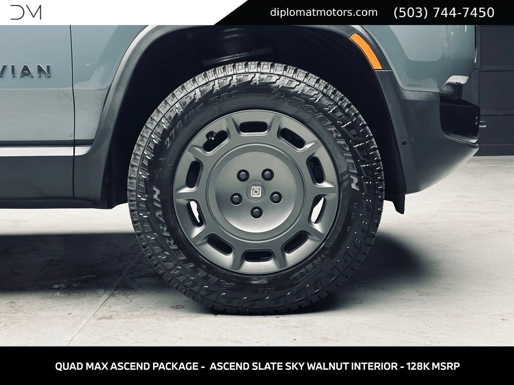 Used 2026 Rivian R1S Premium AWD/4WD image 45