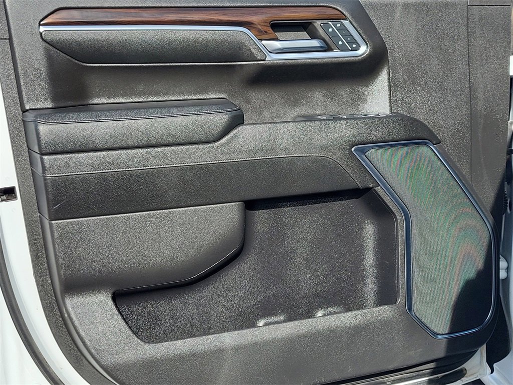 Certified 2024 GMC Sierra 1500 SLT image 6