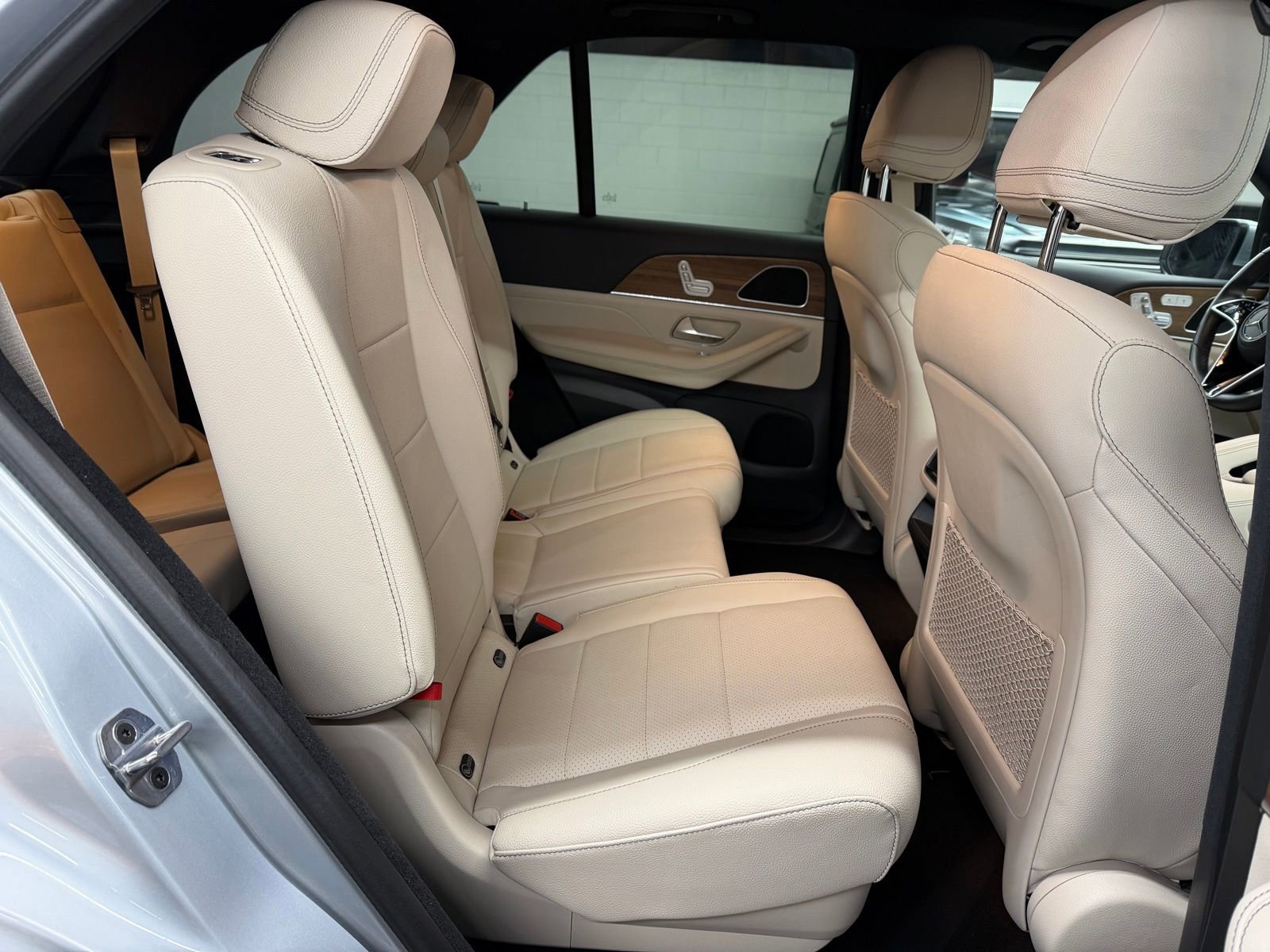 Used 2024 Mercedes-Benz GLE 350 4MATIC image 24