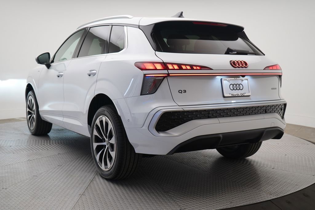 New 2026 Audi Q3 quattro 2.0T image 3
