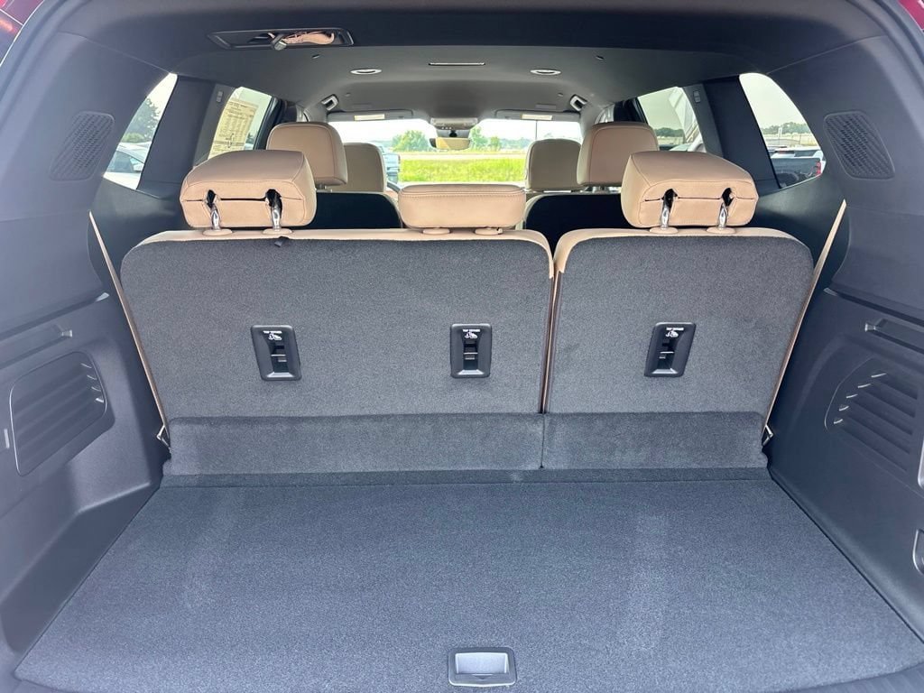 New 2026 Buick Enclave Preferred w/ Power Package FWD image 5