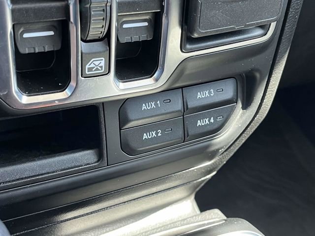 Used 2022 Jeep Gladiator Sport image 32
