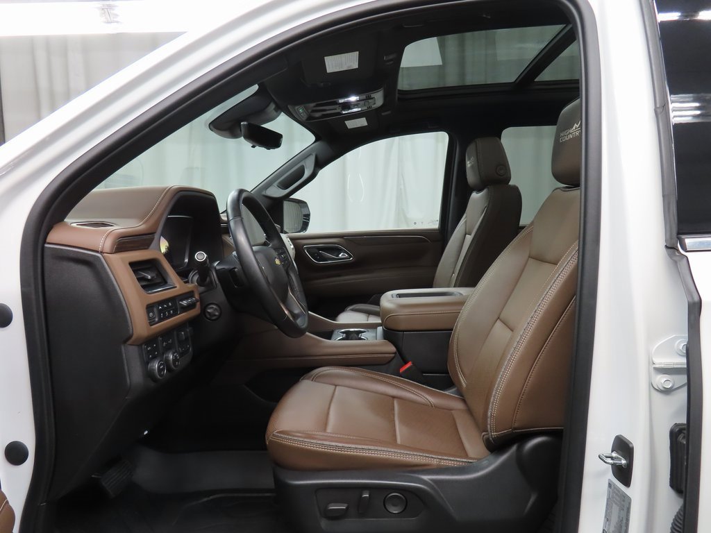 Used 2023 Chevrolet Tahoe High Country image 9