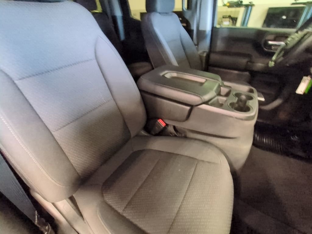 Used 2021 Chevrolet Silverado 1500 Custom Trail Boss w/ LPO, Dark Essentials Package image 11