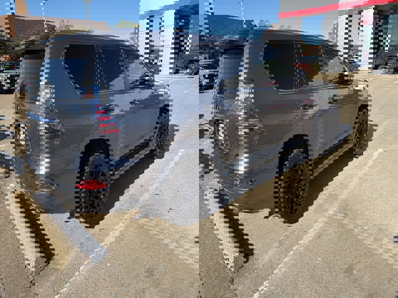 Used 2022 Lexus GX 460 Luxury w/ Off Road Package image 5