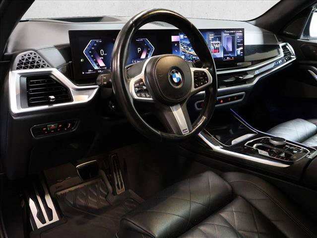 Used 2023 BMW X7 xDrive40i w/ M Sport Package AWD/4WD image 13