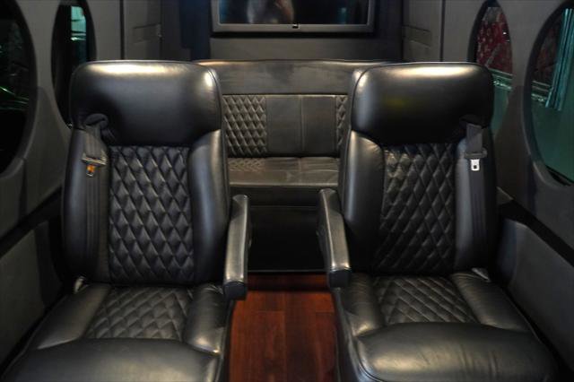 Used 2018 Mercedes-Benz Sprinter 2500 image 8