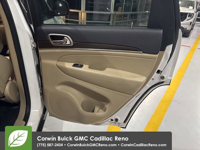 Used 2015 Jeep Grand Cherokee Limited image 26