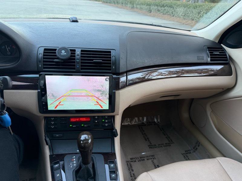 Used 2005 BMW 325i Sedan image 23