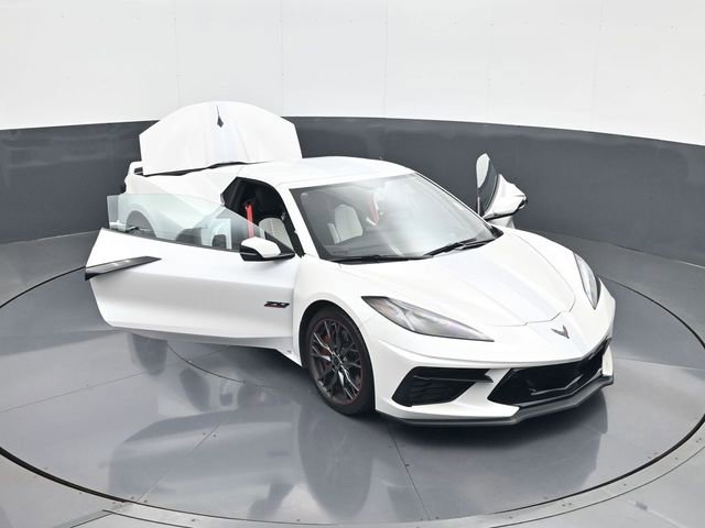 Used 2023 Chevrolet Corvette Stingray Premium Conv w/ Z51 Performance Package RWD image 32
