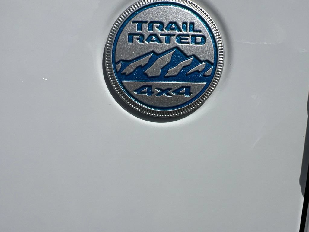 Used 2023 Jeep Wrangler Unlimited Sahara AWD/4WD image 26
